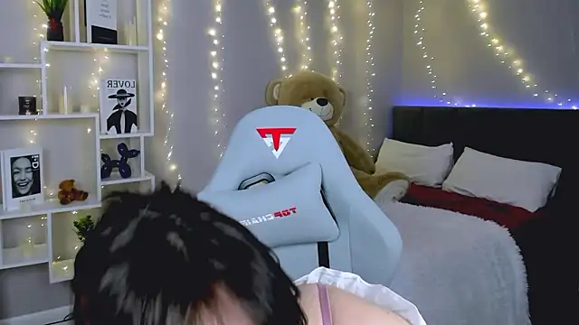 KikaOsterman online show from 02.01.26