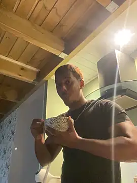 Axel black10 online show from 02.05.26