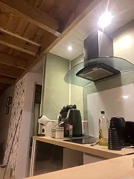 Axel black10 online show from 04.04.26