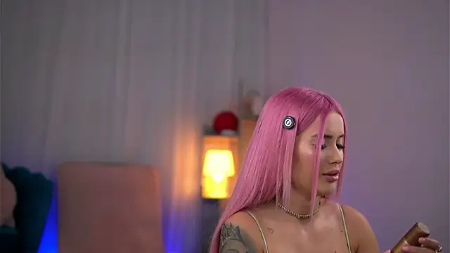 Miky Lust online show from 04.21.26