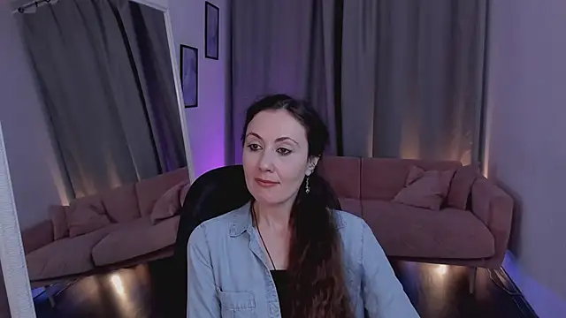 Juliet Jamess online show from 01.15.26