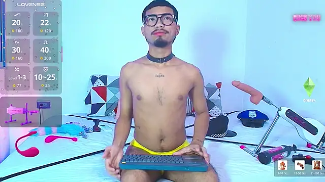 Snapshot of Baby_sexdemon chatting on 04.12.26 Baby sexdemon online show from 04.12.26