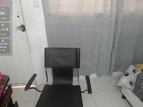 Snapshot of miss_charlott_18 chatting on 03.29.26 miss charlott 18 online show from 03.29.26