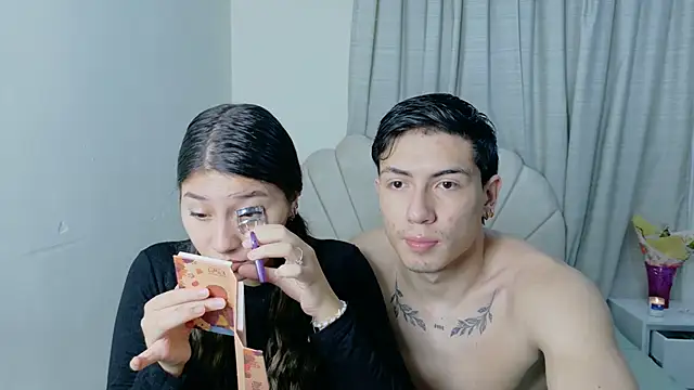 Snapshot of ScarlettAndLucas chatting on 05.28.26 ScarlettAndLucas online show from 05.28.26