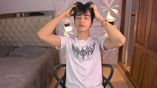 IamJuanJoc online show from 04.07.26