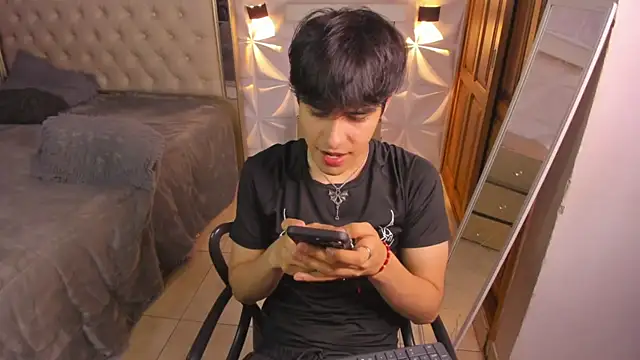 IamJuanJoc online show from 04.10.26