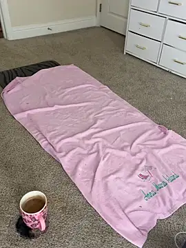 blondebunny999 999 online show from 04.18.26