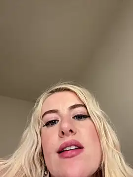 Snapshot of blondebunny999_999 chatting on 05.24.26 blondebunny999 999 online show from 05.24.26