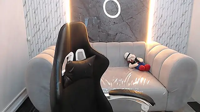 Clhoe b online show from 01.16.26