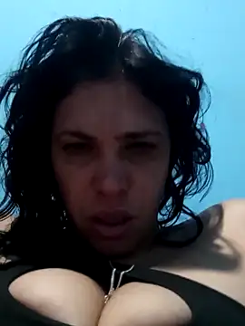 Snapshot of gaellymurlockx18 chatting on 02.15.26 gaellymurlockx18 online show from 02.15.26