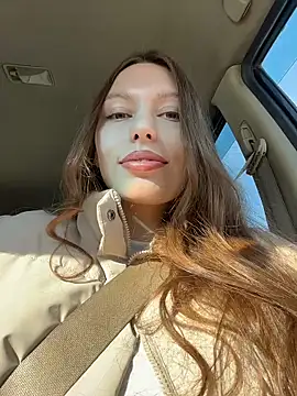 Snapshot of LeiaMood chatting on 02.15.26 LeiaMood online show from 02.15.26