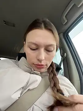 Snapshot of LeiaMood chatting on 02.28.26 LeiaMood online show from 02.28.26