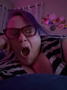 Snapshot of theUnihorniest chatting on 03.03.26 theUnihorniest online show from 03.03.26