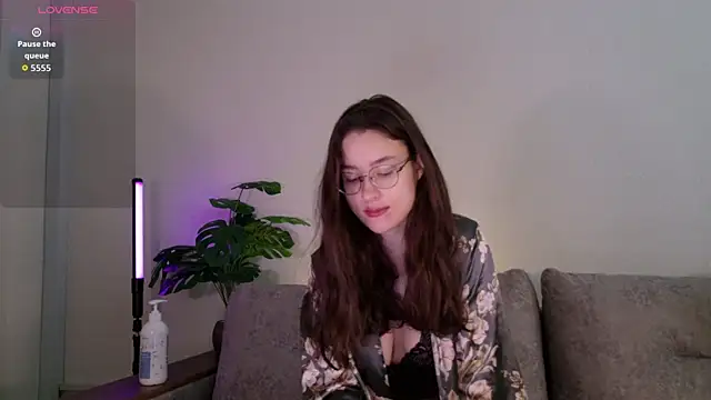 classy     online show from 07.14.26
