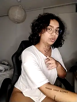 therealsun8 online show from 02.10.26