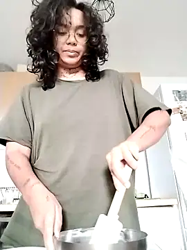 therealsun8 online show from 02.21.26