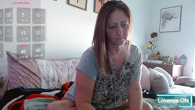 FoxyMillie online show from 02.09.26