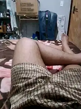 Snapshot of T-cros chatting on 02.22.26 T-cros online show from 02.22.26