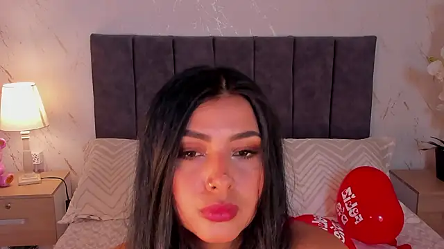 Snapshot of Antonella_Coruso chatting on 02.14.26 Antonella Coruso online show from 02.14.26