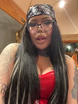 Snapshot of BaByDollxChloe chatting on 02.04.26 BaByDollxChloe online show from 02.04.26