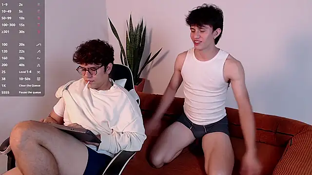 Snapshot of DarrenColleen chatting on 02.08.26 DarrenColleen online show from 02.08.26