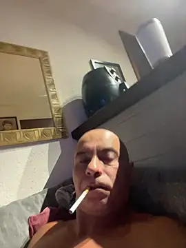 Snapshot of dogfrota chatting on 01.11.26 dogfrota online show from 01.11.26