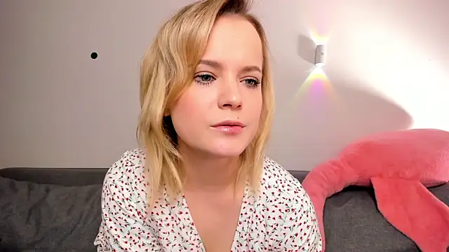 JessicaBeverly  online show from 04.06.26