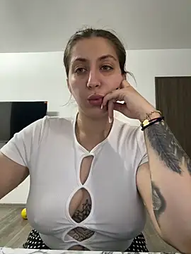 dalia0710 online show from 05.18.26
