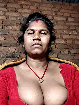 Hot di97 online show from 03.28.26