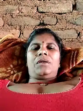 Hot di97 online show from 04.15.26