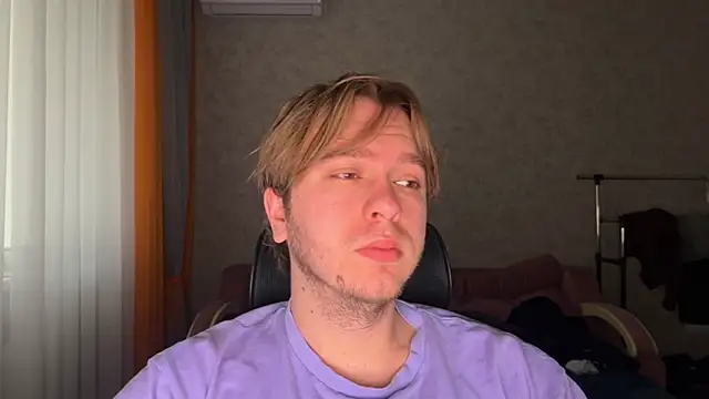 Snapshot of HairyVit chatting on 02.14.26 HairyVit online show from 02.14.26