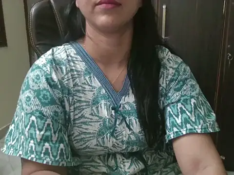 Snapshot of Adaa7 chatting on 05.31.26 Adaa7 online show from 05.31.26