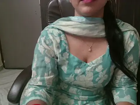 Snapshot of Adaa7 chatting on 06.06.26 Adaa7 online show from 06.06.26