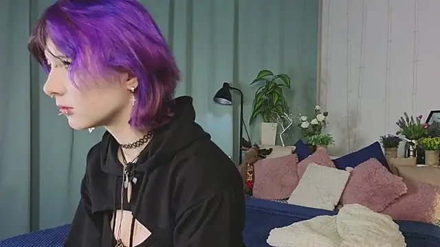 Ashley Veil online show from 01.12.26