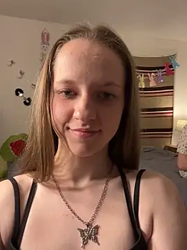 Snapshot of NoFilterAngels chatting on 04.04.26 NoFilterAngels online show from 04.04.26