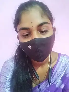 Snapshot of Tamil_Hot_RoyalQueen chatting on 01.14.26 Tamil Hot RoyalQueen online show from 01.14.26