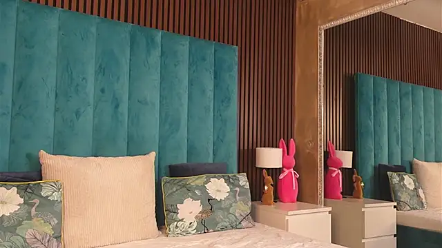 AnyaHappiness online show from 04.20.26