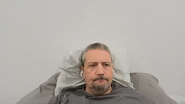 ShayB12 online show from 01.12.26