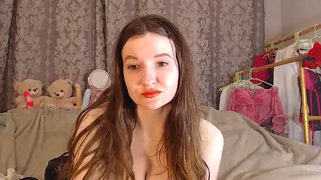 Snapshot of RileySteeele chatting on 02.13.26 RileySteeele online show from 02.13.26