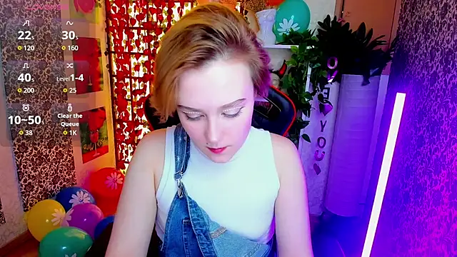 Ellie Heavenly online show from 02.22.26