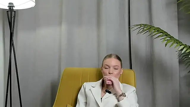 YenKaltenbach online show from 01.13.26