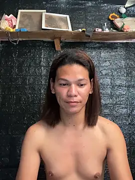 HugeAgatha online show from 02.17.26