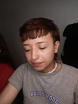 Snapshot of AlexxaAndRileyy chatting on 02.08.26 AlexxaAndRileyy online show from 02.08.26