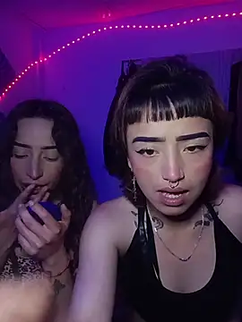 AlexxaAndRileyy online show from 06.13.26