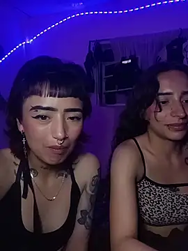 AlexxaAndRileyy online show from 06.14.26