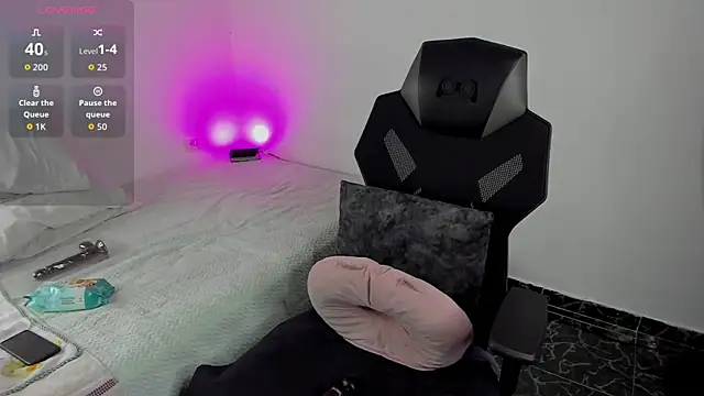 Snapshot of arte__ chatting on 01.14.26 arte online show from 01.14.26