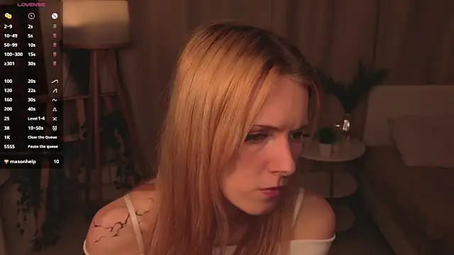 Snapshot of JuanaSumma chatting on 04.16.26 JuanaSumma online show from 04.16.26