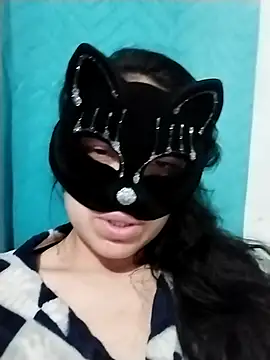 Snapshot of TWOLOVE16 chatting on 02.16.26 TWOLOVE16 online show from 02.16.26