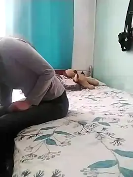 Snapshot of TWOLOVE16 chatting on 04.02.26 TWOLOVE16 online show from 04.02.26