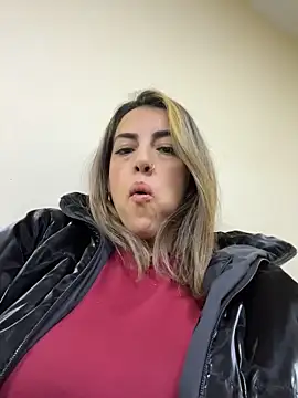 Paulinaa bella online show from 03.03.26